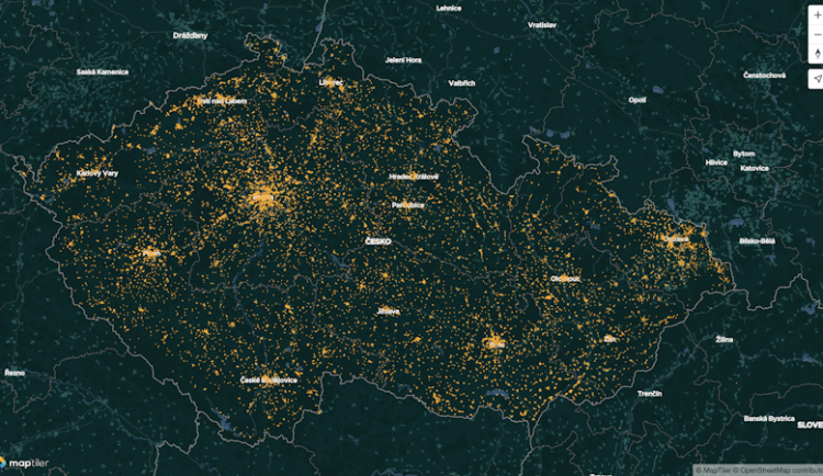 Češi už rozsvítili přes 32 500 vánočních světýlek. Do konce výzvy zbývá pár dní.