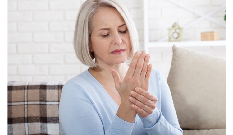 Na revma pomáhá moderní léčba, musí se začít včas