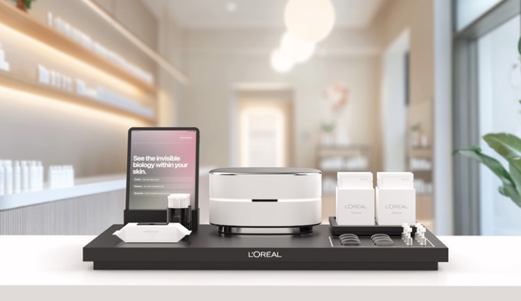 L'Oréal Groupe představuje na veletrhu CES 2025 L'Oréal Cell BioPrint: Revoluční zařízení v personalizované péči o pleť inspirovaný vědou o dlouhověkosti