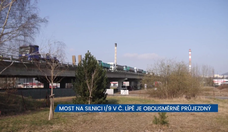 Most na silnici I/9 v České Lípě je dočasně obousměrně průjezdný