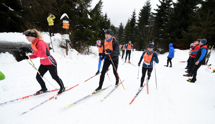 Hlavní závod Jizerské 50 se zkrátí jen minimálně. Pořadatelům se podařilo připravit úsek kolem Krásné Máří