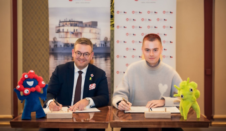 Uniformy pro český národní pavilon na Expo 2025 navrhne Jan Černý