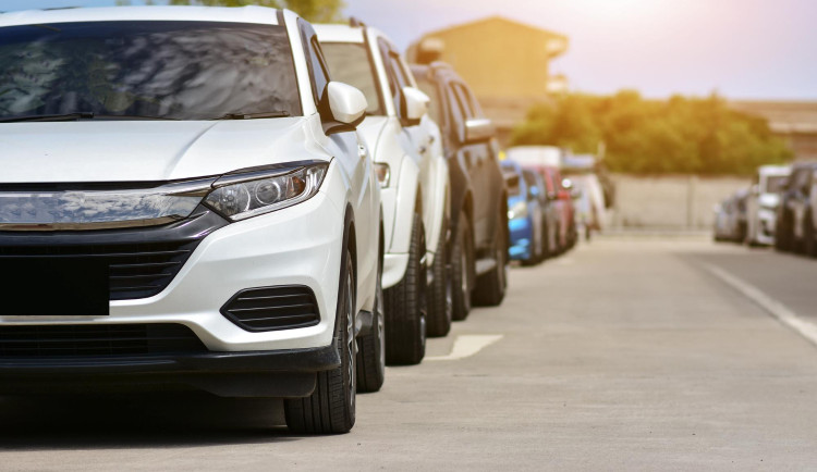 České silnice zaplaví čínská auta! Máme se bát?