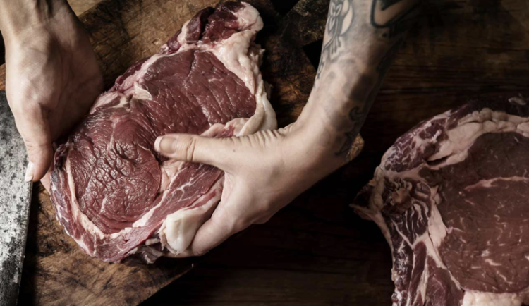 Hřejivé zimní chutě: Rohlík přináší výběr masa a zeleniny pro dokonalé zimní pokrmy