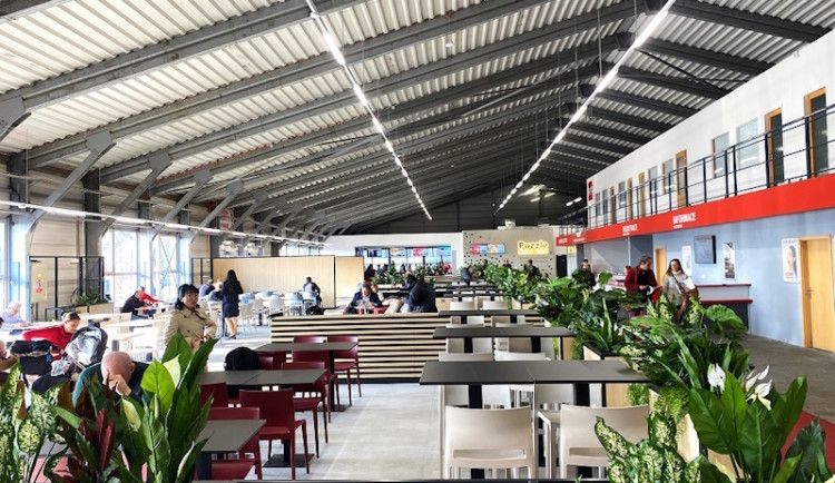 PUZZLE restaurant a Clara Café z Aquapalace Praha nově na PVA EXPO PRAHA