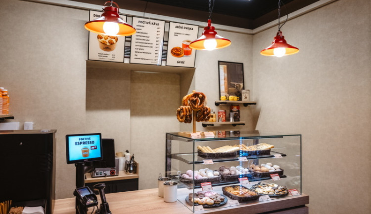Jihlavanka expanduje a otevírá síť coffee-to-go kaváren