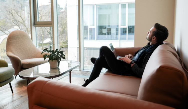 WorkLounge otevírá již čtvrtý coworking za dva roky, dejvická pobočka už je z více než 53% obsazena