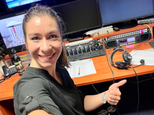 Bývalá úspěšná lyžařka Petra Hynčicová učí na univerzitě anatomii. Stíhá trénovat malé lyžaře i komentovat v televizi