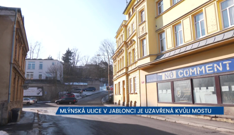Mlýnská ulice v Jablonci nad Nisou je uzavřena kvůli rekonstrukci mostu