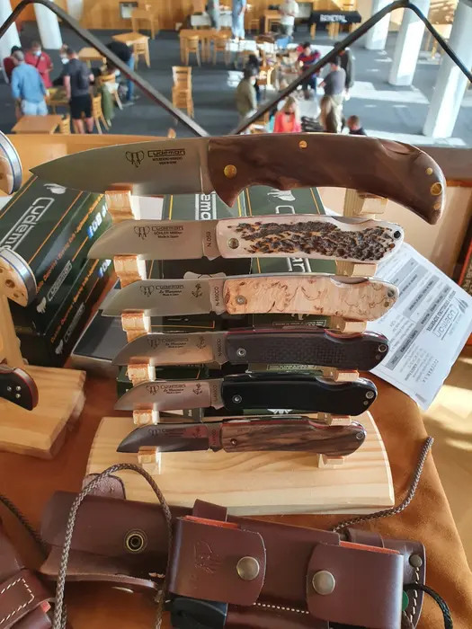 Špičkoví nožíři z Česka i ze zahraničí předvedou své nejlepší výrobky na unikátní výstavě. K vidění budou všechny druhy nožů