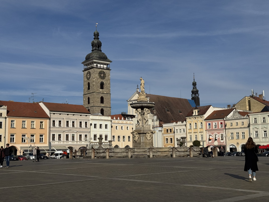 Samsonovu kašnu zahalí lešení. Čeká ji oprava