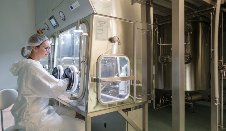 Léčbu syndromu suchého oka může usnadnit kyselina hyaluronová