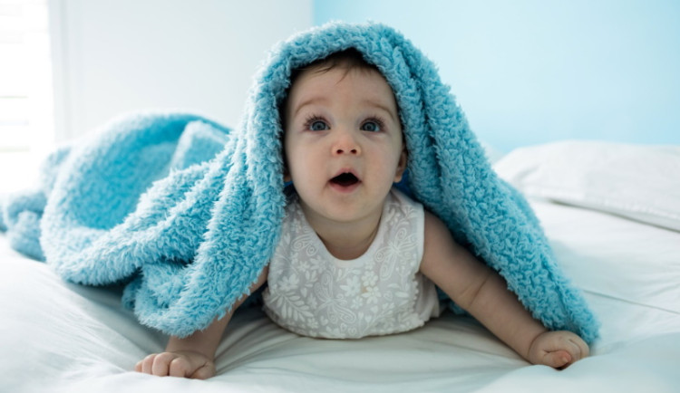 Infekce RSV je vysoce nakažlivá. Největší riziko představuje pro děti do jednoho roku