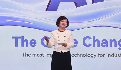 Akcelerací AI-Native k novým úspěchům: Společnost Huawei Cloud představila na MWC 2025 nové cloudové služby a řešení