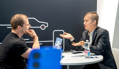 Gu Binbin z firmy Meizu na veletrhu MWC25: Meizu se vrací na globální trh s ekosystémem Flyme, který využívá umělou inteligenci