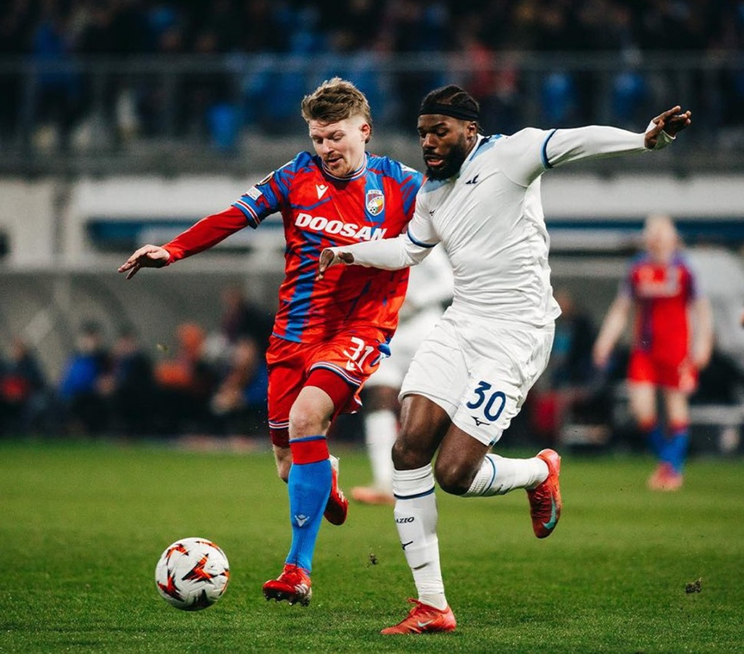 Fotbalisté Plzně ve dvojnásobné přesilovce prohráli v Evropské lize s Laziem 1:2