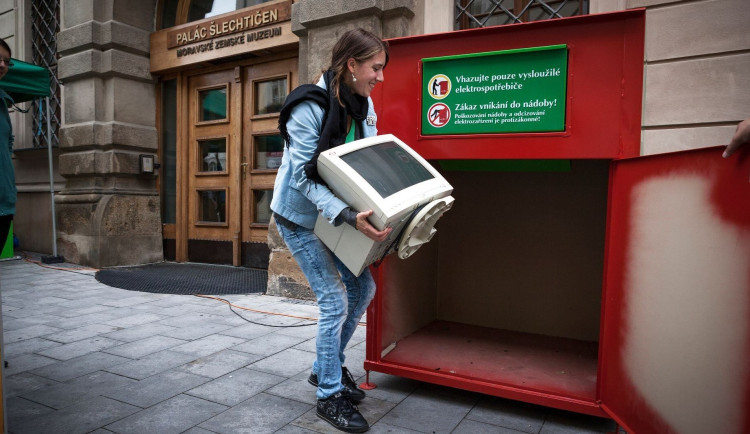 Elektrowin oslaví dvacet let výstavou o recyklaci elektroodpadu s šancí vyhrát domácí spotřebič
