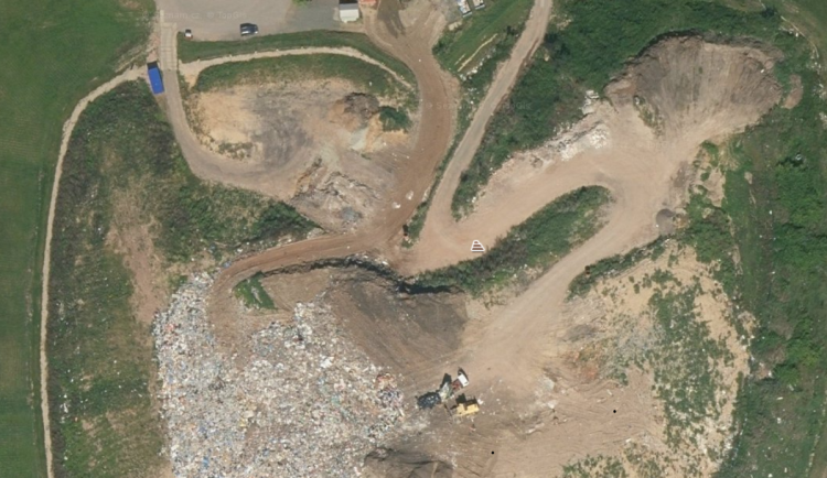 Přebudování skládky odpadů v Jičíně může začít. Radnice podepsala smlouvu