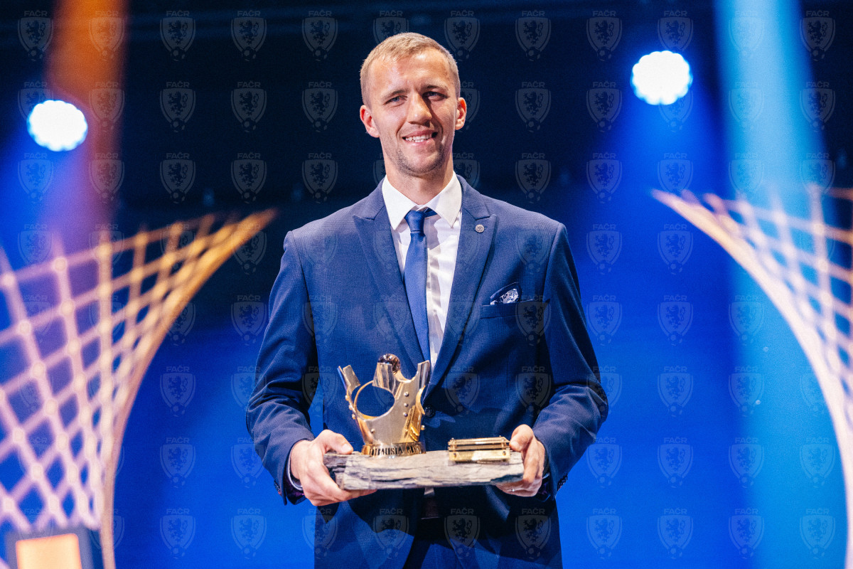 Tomáš Souček z Havlíčkova Brodu je Fotbalista roku. Čtvrtým vítězstvím vyrovnal Pavla Nedvěda. Foto: Se souhlasem FAČR