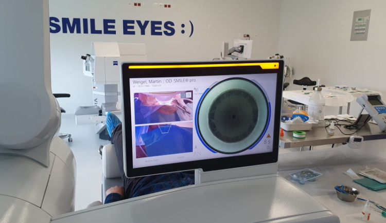 Laser slaví 65 let: Vynález změnil i svět oční medicíny