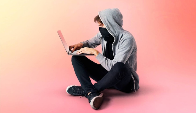 Trendy kyberútoků v roce 2024: Útočníci častěji využívali platné účty