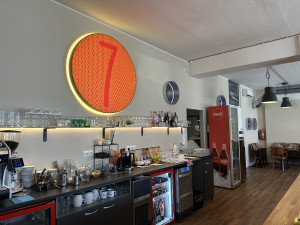 Třetí nejmenší kino v republice rozšířilo budějovickou kulturní nabídku, sídlí na Lidické a má 41 sedadel