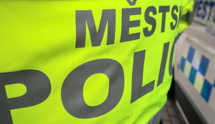 Řidiči v Hradci Králové nerespektují místa vyhrazená tělesně postiženým