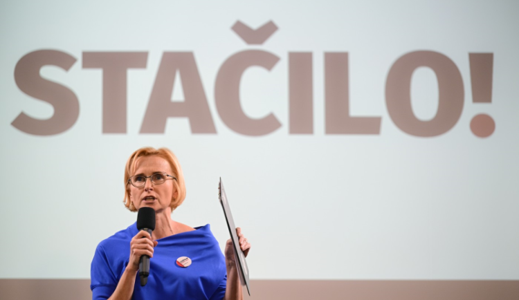 Živě: Tisková konference hnutí Stačilo!