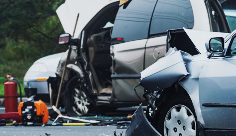 K menším nehodám už policie nejezdí. Řidič ji nahlásí pomocí telefonu