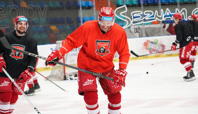 Hokejovým fanouškům v Hradci stoupá tep, pár hodin zbývá do prvního semifinále extraligy