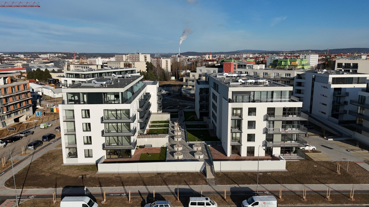 foto z výstavby 1. a 2. etapy Triangl Parku