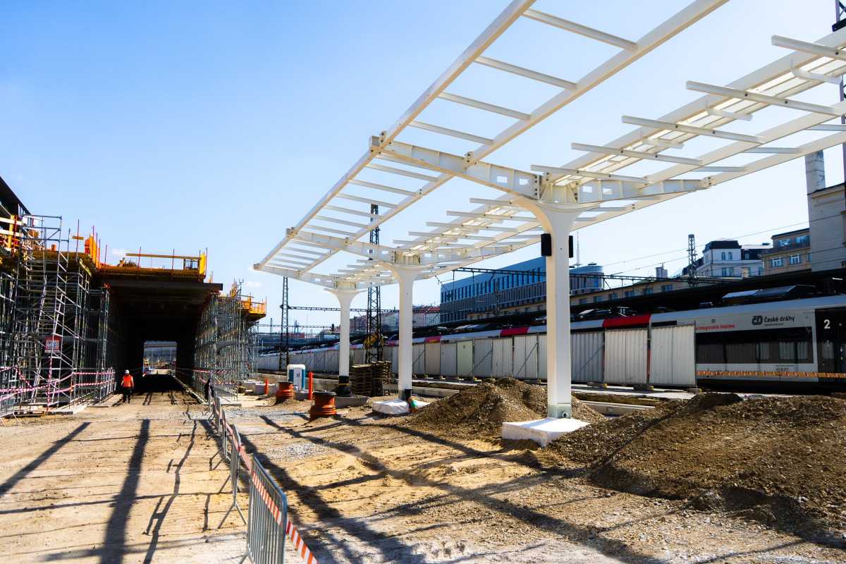 Na Masarykově nádraží v Praze vzniká nové nástupiště, cena modernizace vzrostla