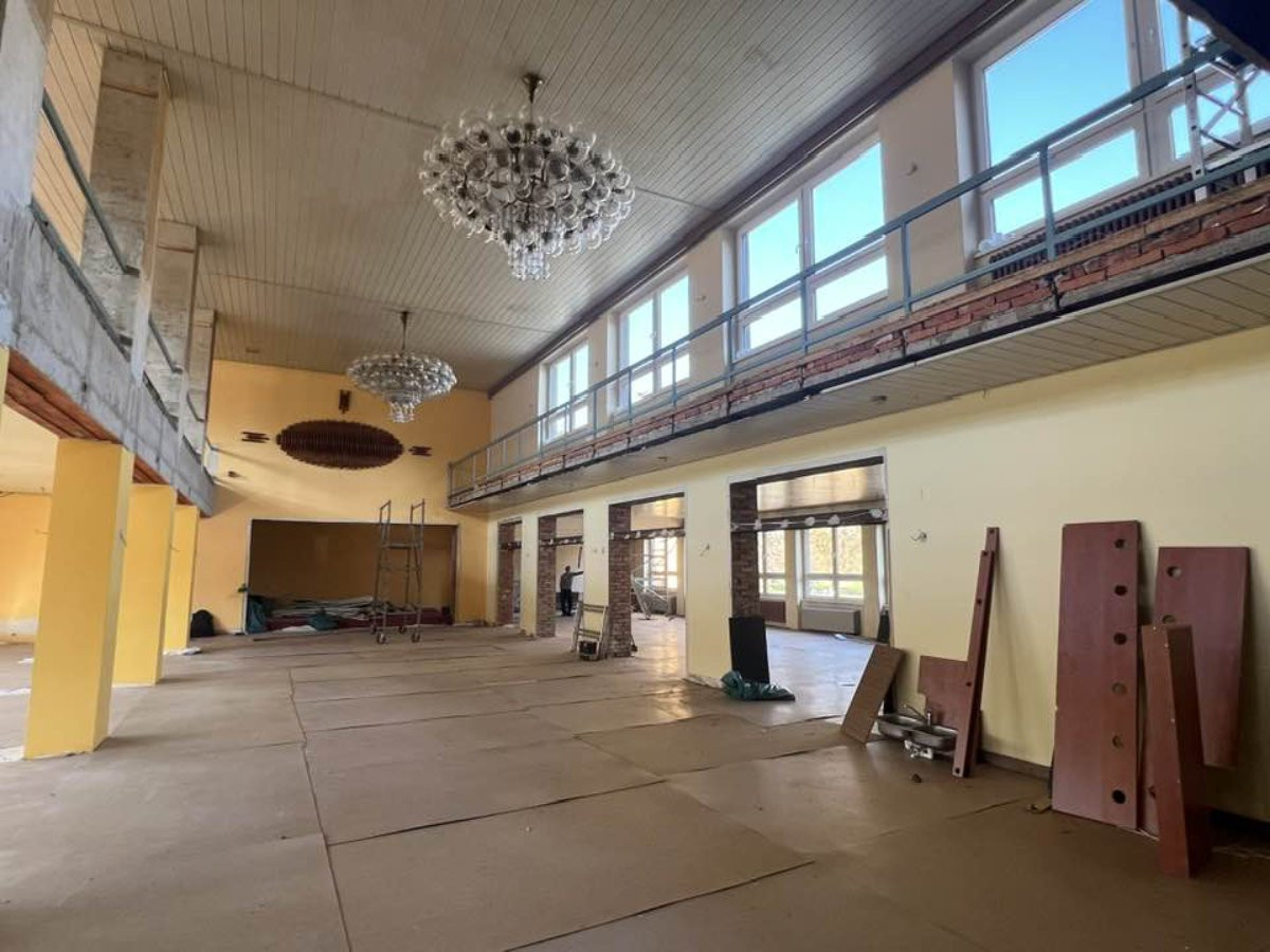 Ve Frýdlantě začala rekonstrukce společenského sálu v Besedě. Sloužil více než 40 let