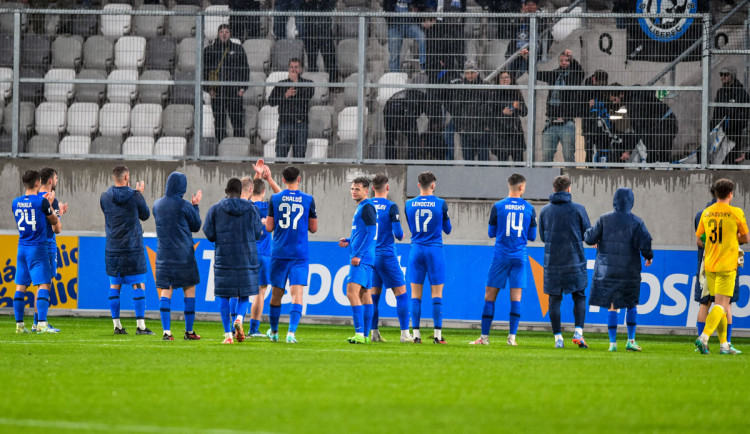 Slovan čeká klíčový duel v Hradci. Fanoušci zaplní dva autobusy