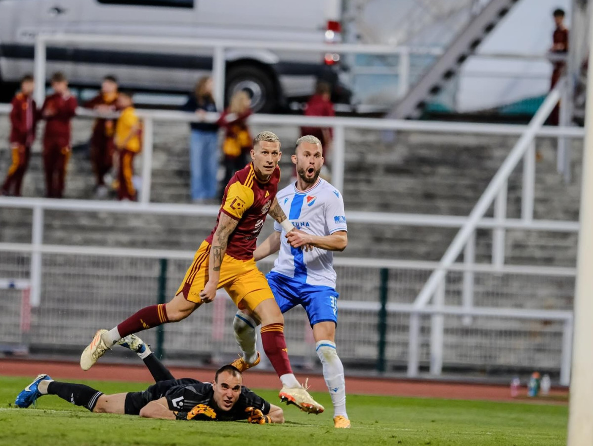 Baník se posunul na druhé místo před Plzeň, která hraje v neděli.