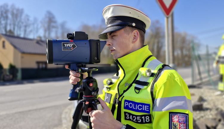 Moravskoslezský Speed Marathon zná svého rekordmana. Po dálnici si to svištěl rychlostí skoro 170 km/h