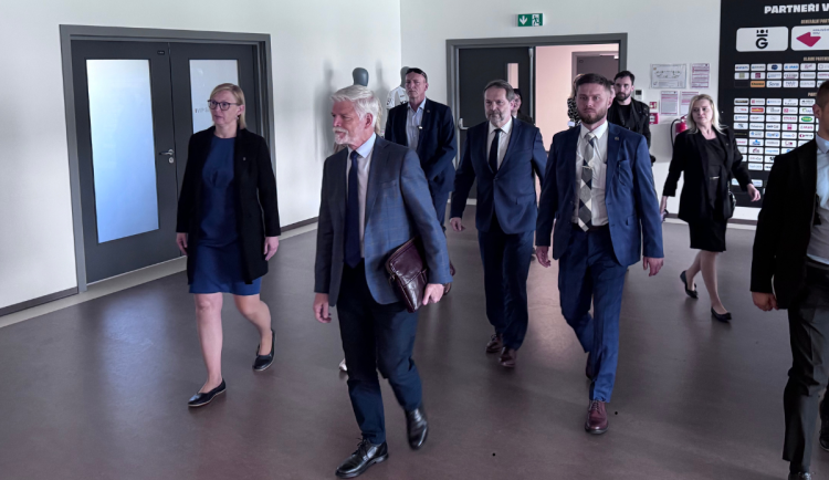 Začíná druhý den prezidentské návštěvy v kraji. Kde Petra Pavla potkáte dnes?