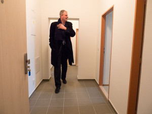 V korupční kauze v Liberci policie obvinila náměstka Šolce. Ten to odmítá