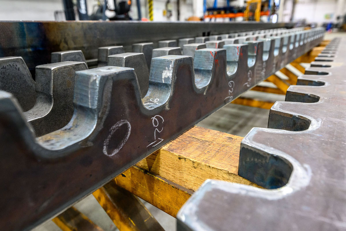 Obnovu unikátní ozubnicové trati v Jizerských horách zajistí Pražská strojírna