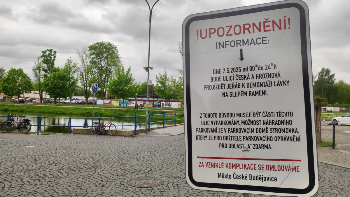 Na Sokolák se vrátí opravená dřevěná lávka. Projdete se po ní už v pátek