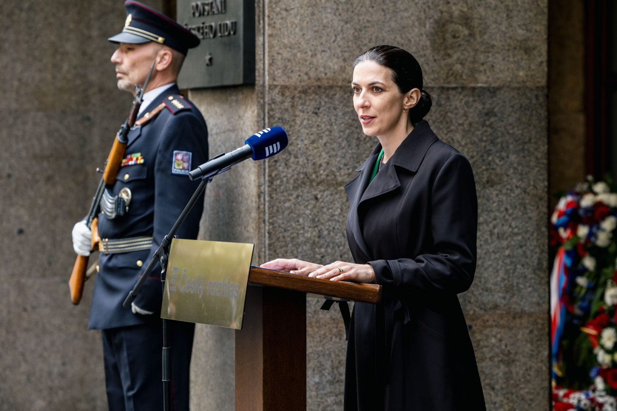 Politici i zástupci armády a policie si u Rozhlasu připomněli začátek Pražského povstání