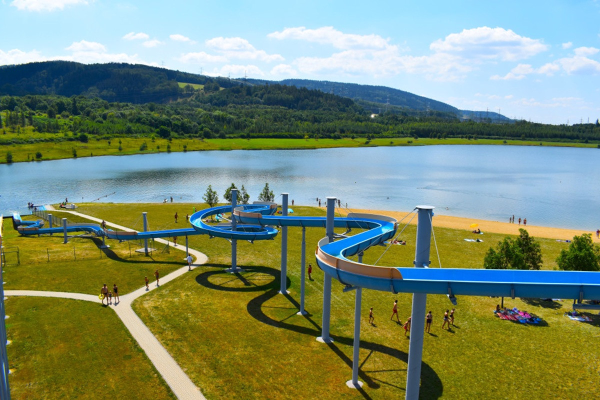 Koupaliště Michal nabídne lepší občerstvení a parkování, ale také zdraží vstupné. Foto: Se svolením Sokolovské uhelné