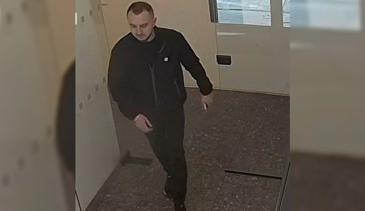 Podvodník chtěl prodat byt za devět milionů, nebyl ale jeho