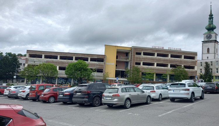 Třebíč zítra čeká několik zásadních dopravních omezení, další budou následovat