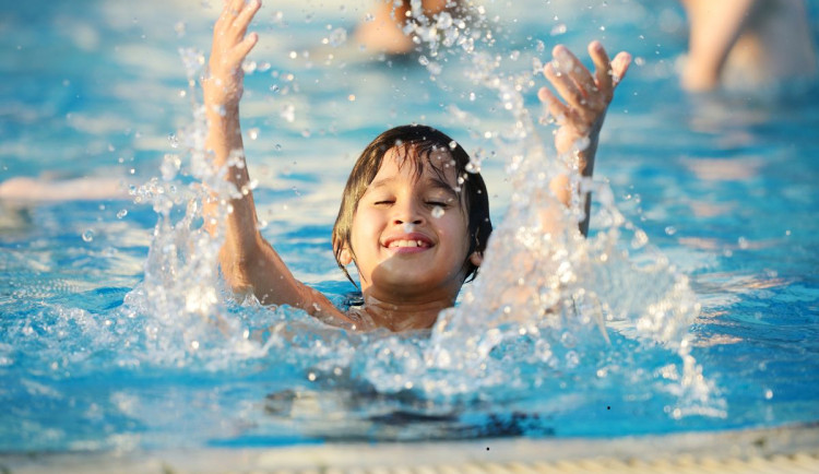 A body sbíráte? Městské lázně v Hradci spouští letní věrnostní program