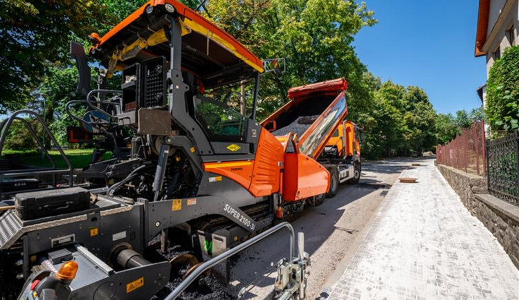 Nová uzavírka v centru Jihlavy. Do neděle bude uzavřená ulice Tolstého
