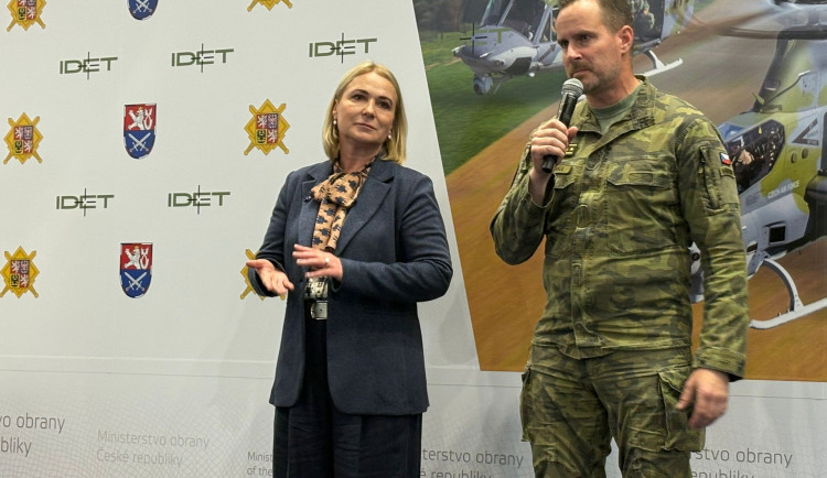 Armáda potřebuje důvěru veřejnosti, říká náčelník generálního štábu Řehka