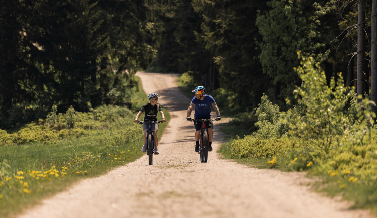 Rostoucí počet elektrokol přináší i více nehod. Edukace je klíčová