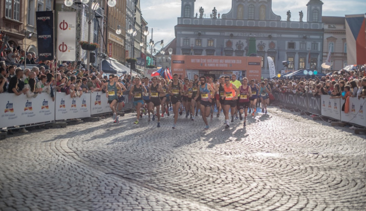 Přehledně: Jaká dopravní omezení přinese půlmaraton?
