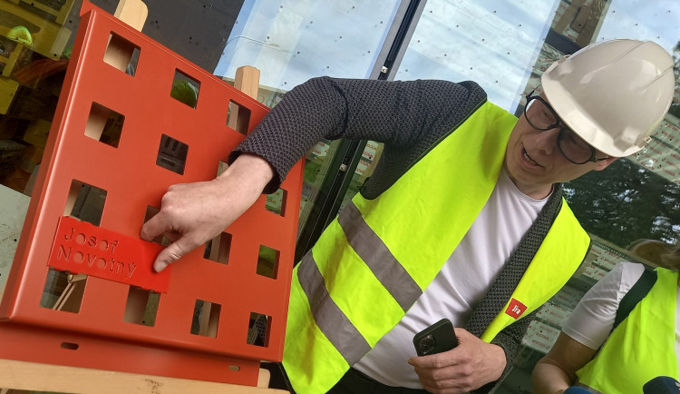 Jihlava nabízí adopci fasády Horácké arény, cena panelu začíná na tisícikoruně